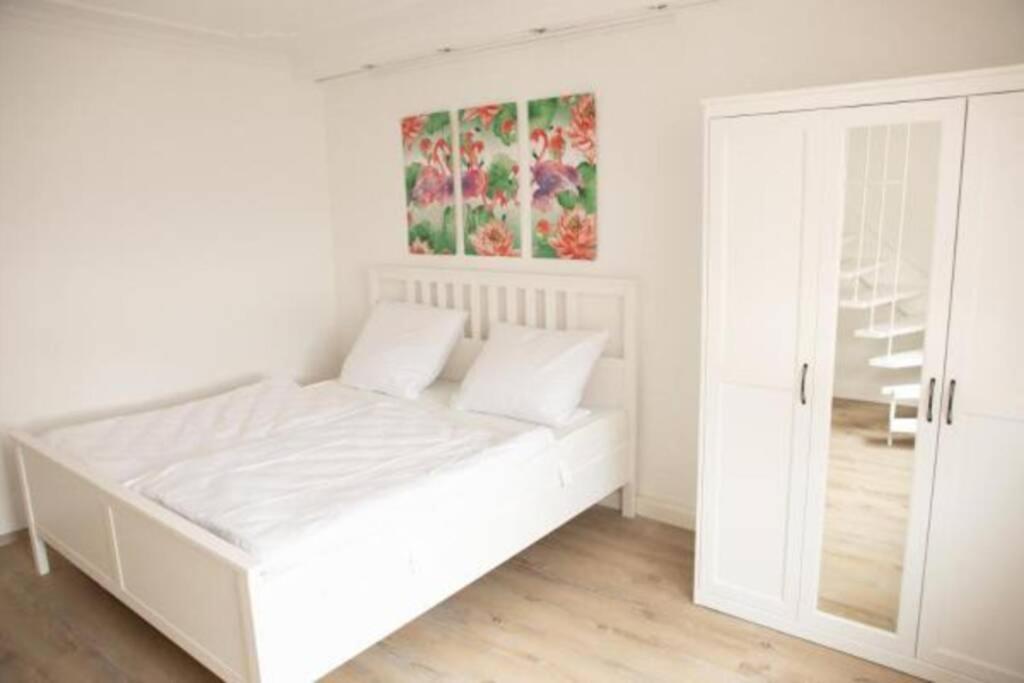 Bruehl Mitte, Neu Renoviertes Haus Vila Exterior foto